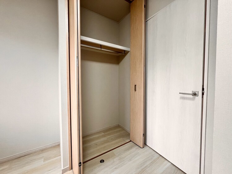 その他 家電やスーツケース、ストック品など何でも片付く嬉しい空間です。