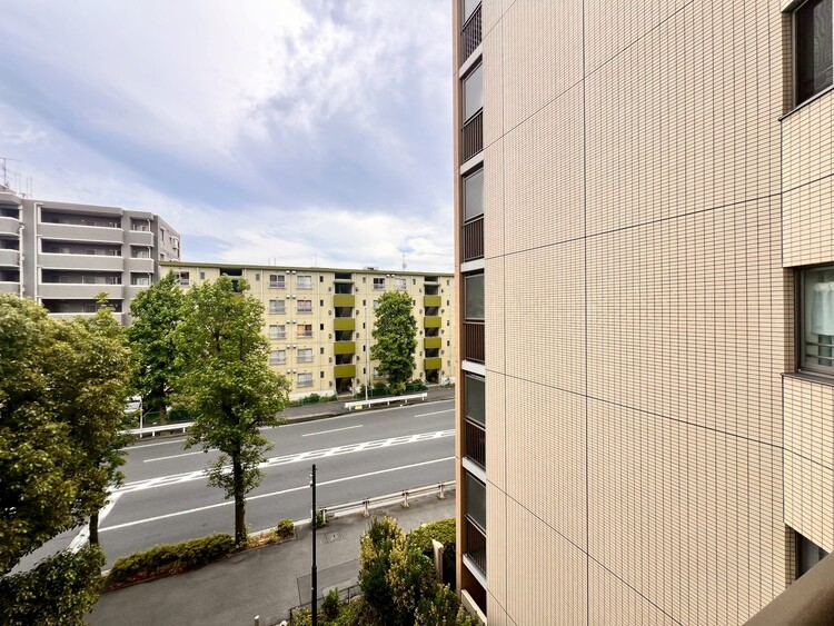 その他 眺望や窓からの景色が良いと、家で過ごす時間も快適です。