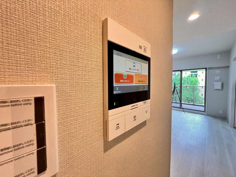 その他 誰が来てもわかる様にモニター付きインターホンを設置。