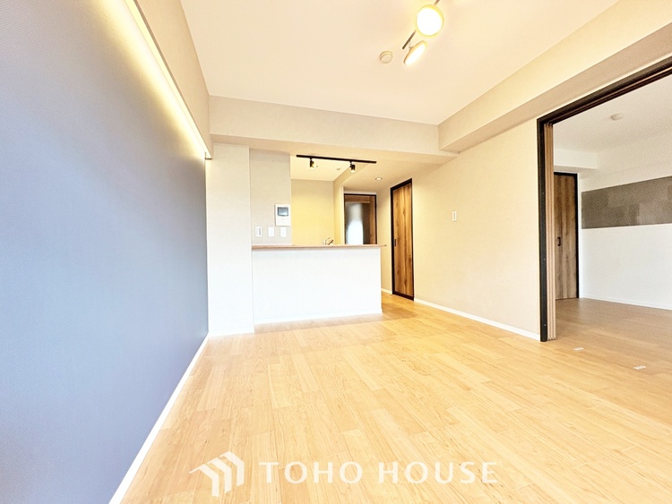 内装 【LIVING】◆Sunshine◆光が燦々と入り、いるだけで気持ちいい。「開放的でゆとりあるお部屋です。」