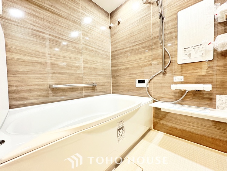 風呂 【BATHROOM】◆プライベートな空間◆simpleだからrelaxできるんです。こころもからだもキレイさっぱり。