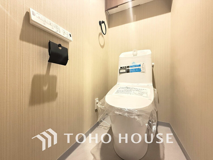 トイレ トイレには快適な温水洗浄便座付