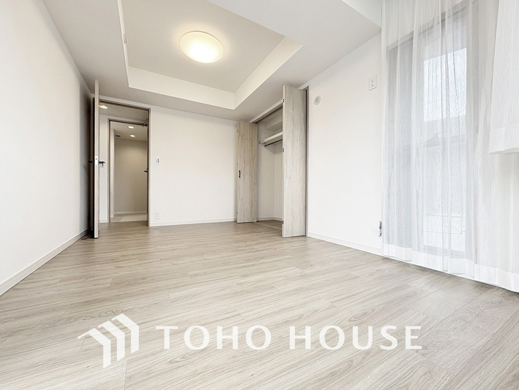 内装 感性を育むプライベートルームはシンプルでスマートな空間