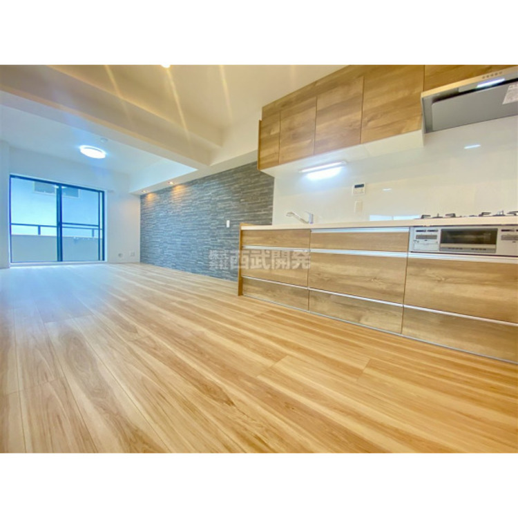 居間 ＬＤＫは家族みんなの快適空間です。お食事したりおしゃべりしたり、家族の絆を育むセントラルスペースです。