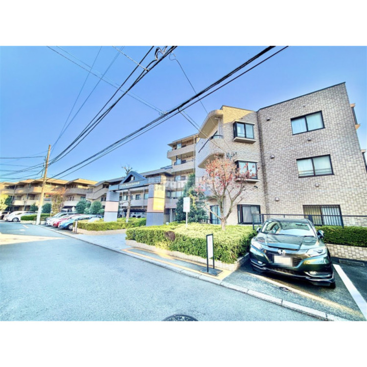 外観 リフォーム完了しました。いつでも内見可能です。