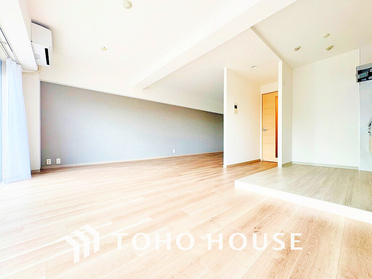 内装 家族みんなが爽やかに過ごせるように、光をたっぷり取り込んだLDK