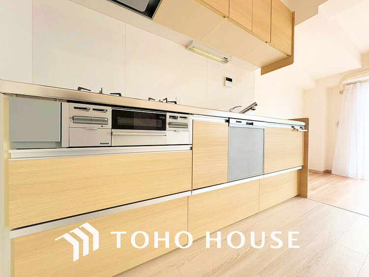 キッチン シンプルな部屋の雰囲気に溶け合うナチュラルキッチン