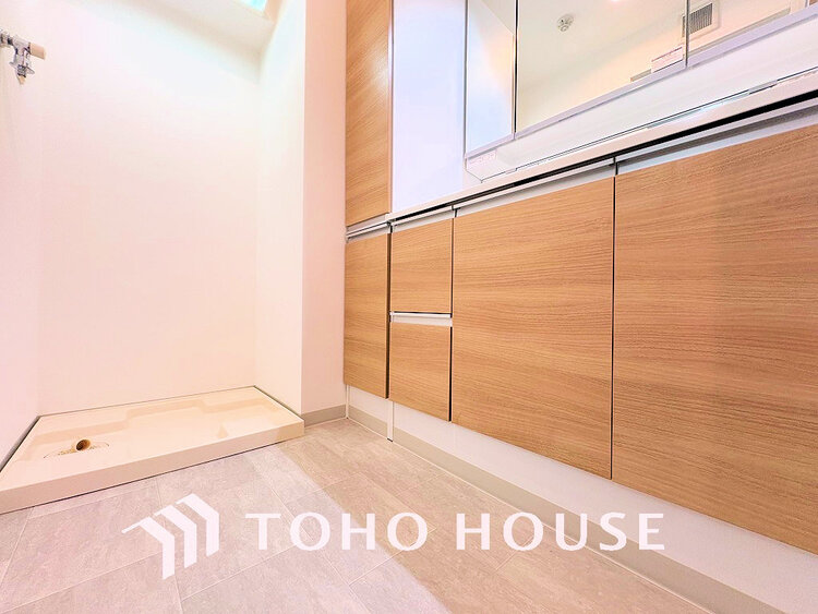 洗面 清潔感のある洗面室で朝の身支度を