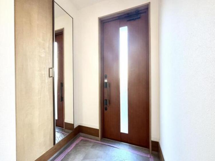 その他 街に溶けこみ美しい景観を生み出すこの邸宅は採光や風通しまで考え抜いて造りあげました。