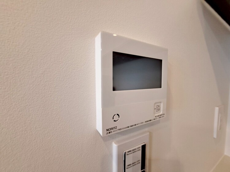 その他 見やすい画面で操作しやすい給湯パネル。