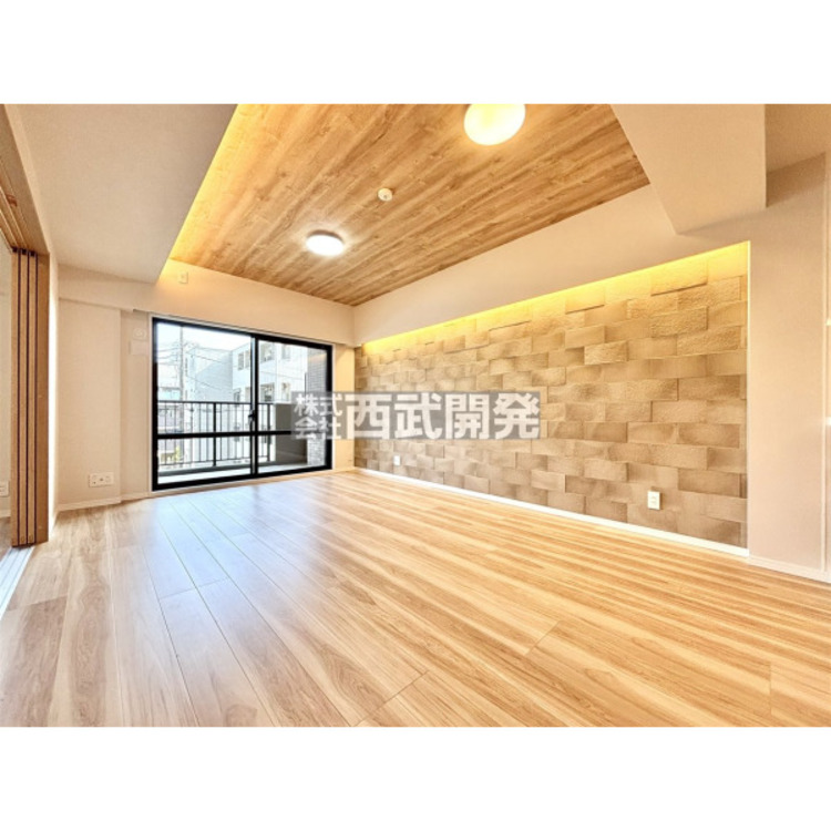 居間 2025年7月撮影