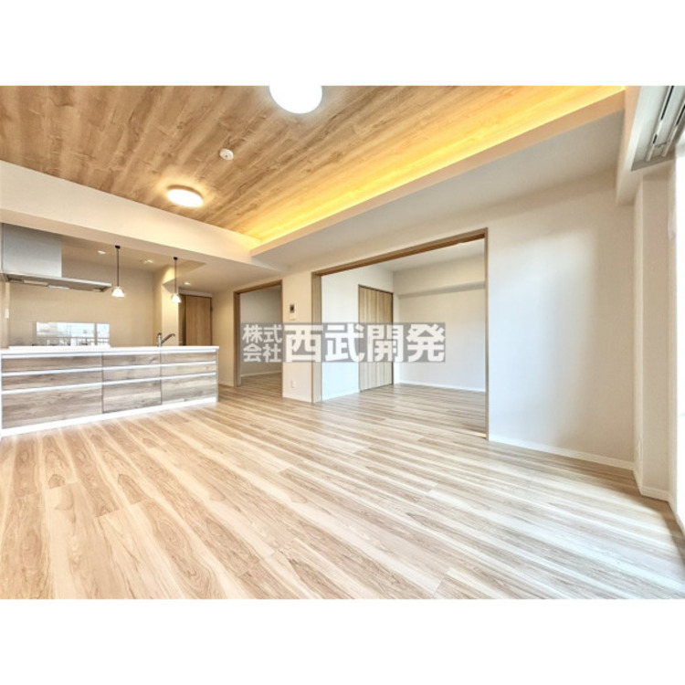 居間 2025年7月撮影