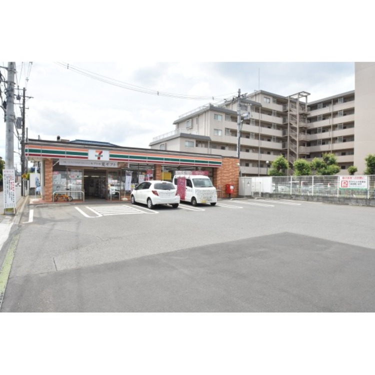 周辺 セブンイレブン(約260m)