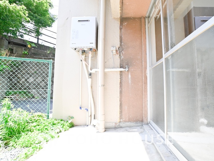 バルコニー 陽当たり良好なバルコニー