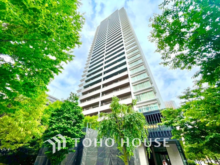 外観 【APPEARANCE】◆陽光◆が差し込む。この開放的な空間に家族の笑顔が集う。家族が一緒に過ごす空間は明るく、そして居心地よく。