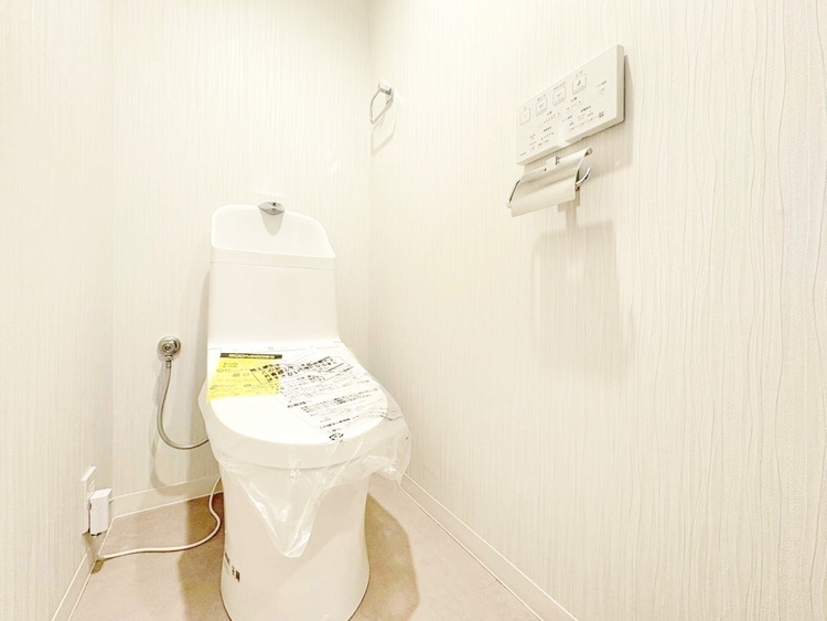 トイレ 暮らしの中のさりげないひとときの快適さにも、こだわりを、持って設備を配しております。