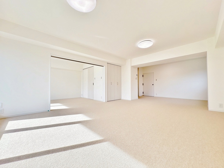 居間 過ごす時間が、たくさんの思い出として紡がれていく場所。