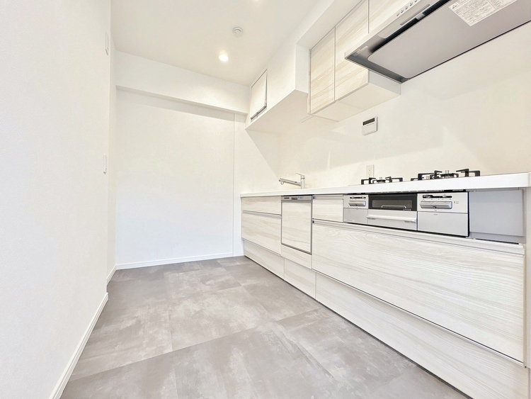 キッチン 洗練されたスタイリッシュなデザイン性と使いやすさを備えた仕様。