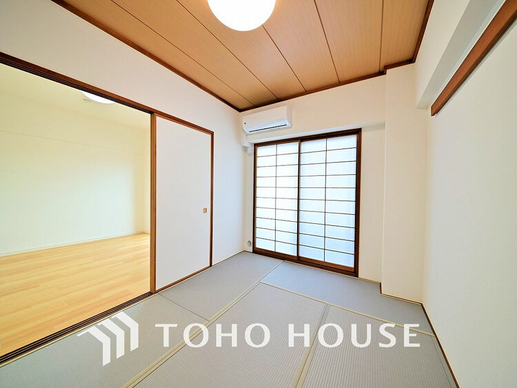 内装 客間はもちろん、個人のスペースにも使える和室