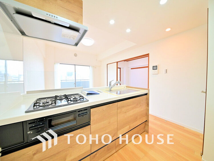 キッチン シンプルな部屋の雰囲気に溶け合うナチュラルキッチン