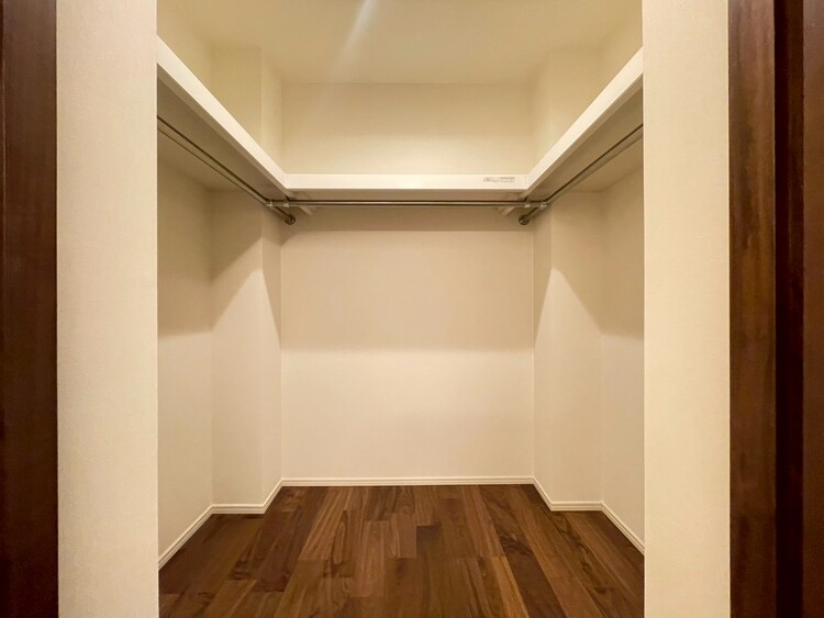 その他 収納スペースが付いていて、お部屋を広く使っていただけます。