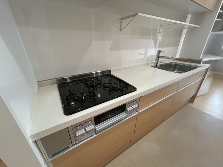 その他 使いやすくスタイリッシュなキッチン空間になっております。※CGによる空室加工をしています。