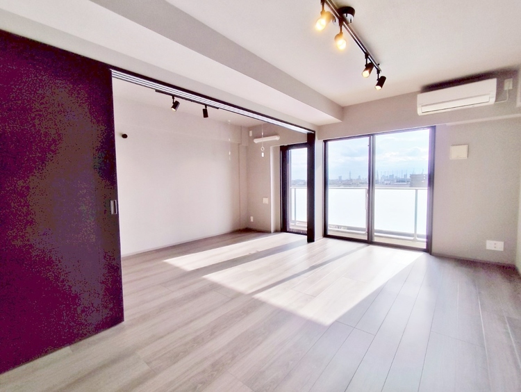 居間 飾り過ぎないシンプルな内装と偏り過ぎないデザインで統一しました。