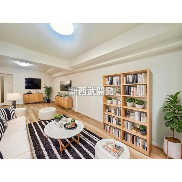 居間 配置してある家具や小物はCGによるイメージです