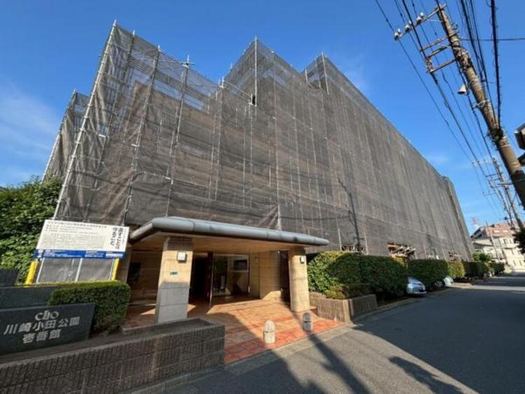 外観 現在、大規模修繕工事中です