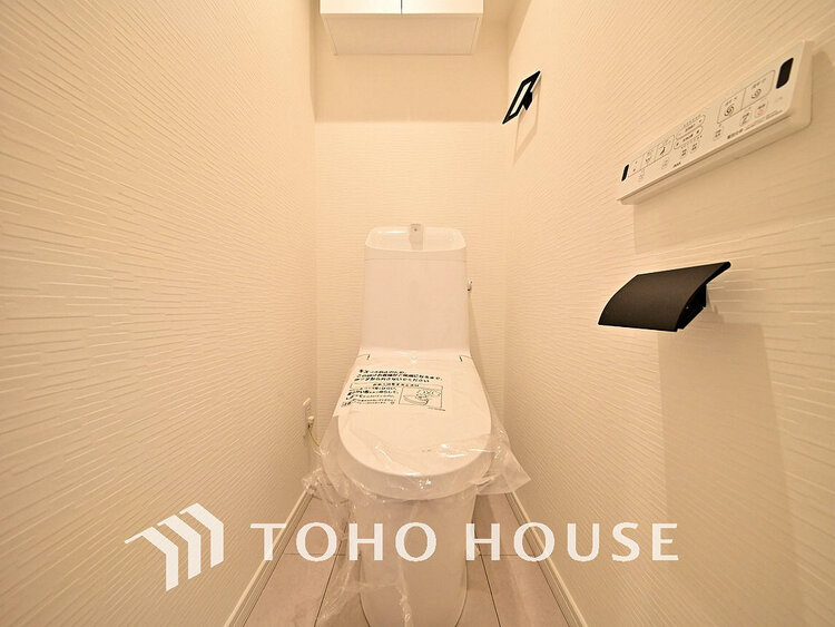 トイレ トイレには快適な温水洗浄便座付