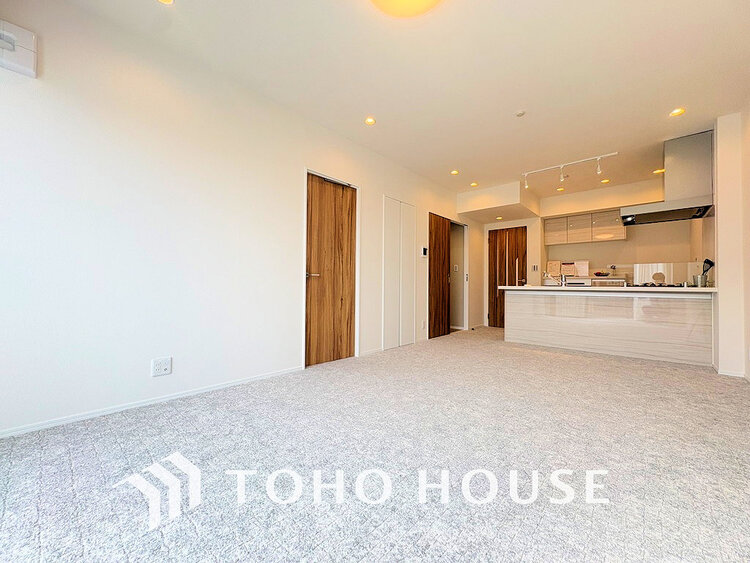 内装 ゆったりとくつろげる上質なリビングダイニングは、あなたの暮らしに価値のある時間を演出してくれます