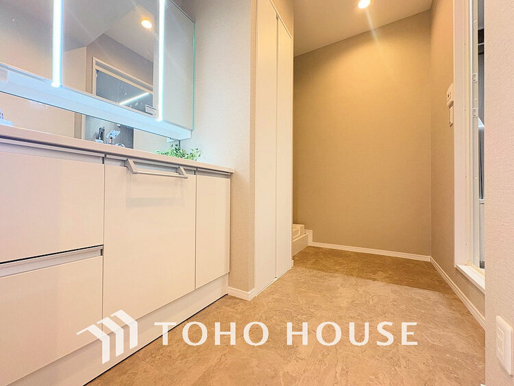 洗面 豊富な収納スペース、身支度のしやすい洗面所