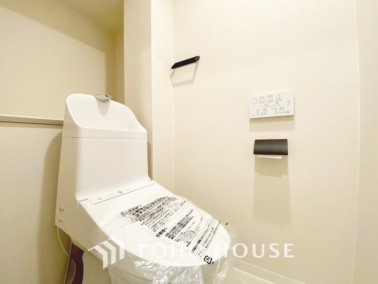 トイレ 【TOILET】◆快適◆な生活に不可欠。節水型の高性能トイレを新設。