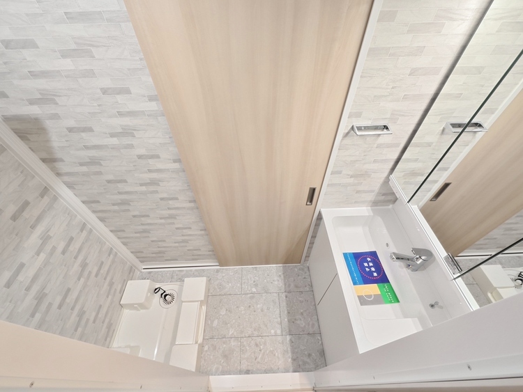 洗面 清潔感と心地よさを重視した、上質感漂うパウダールーム。