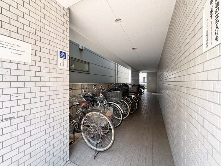 その他 駐輪場も綺麗に整頓されています。※空き状況は都度ご確認下さい。