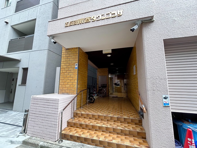 その他 上質感漂う玄関アプローチです。