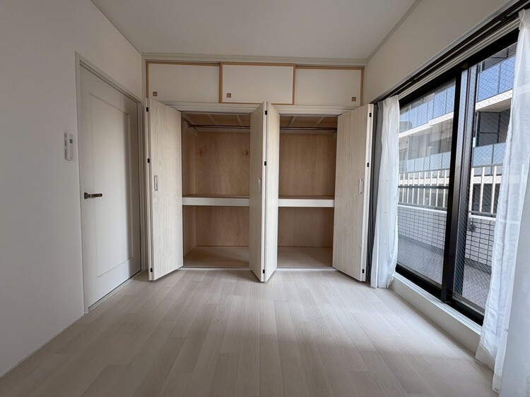 その他 収納スペースが付いていて、お部屋を広く使っていただけます。