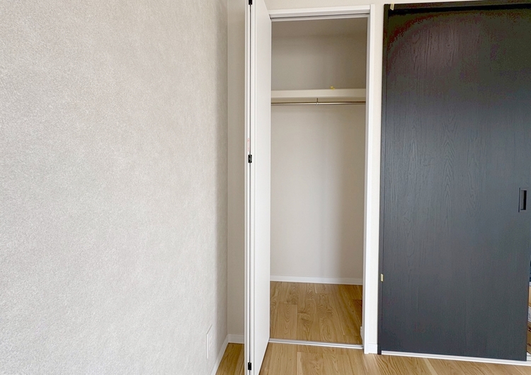 その他 収納スペースが付いていて、お部屋を広く使っていただけます。