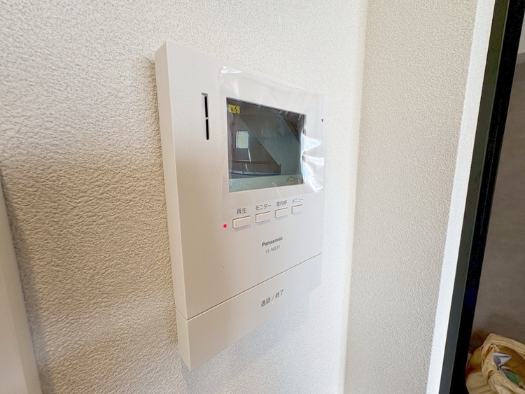 その他 誰が来てもわかる様にモニター付きインターホンを設置。