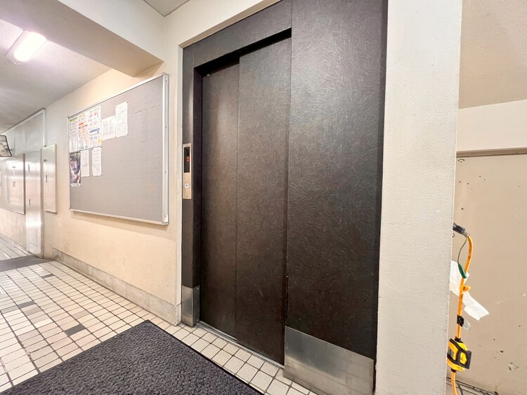 その他 エレベーター完備のため荷物が多くなっても安心。