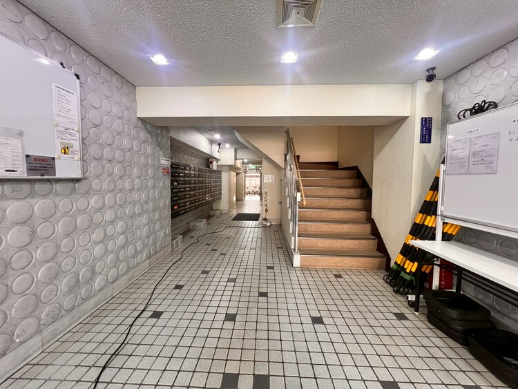 その他 館内は静寂な中が保たれており、管理が行き届いている印象を受けました。