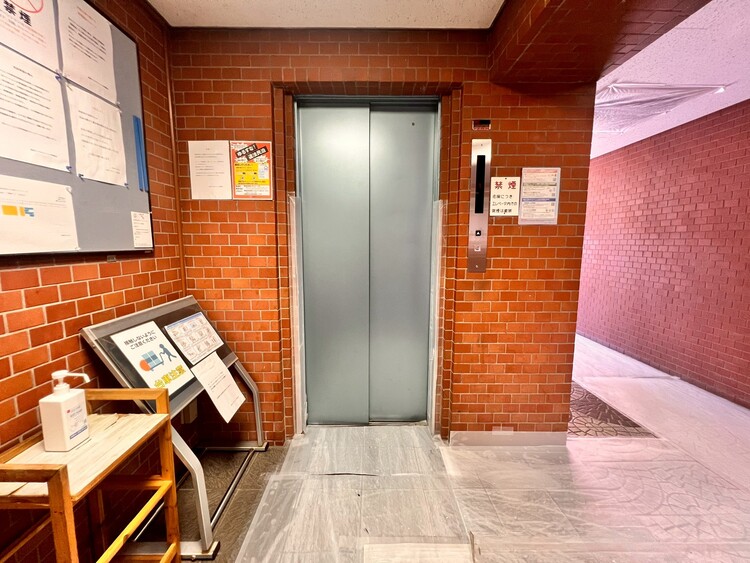 その他 エレベーター完備のため荷物が多くなっても安心。