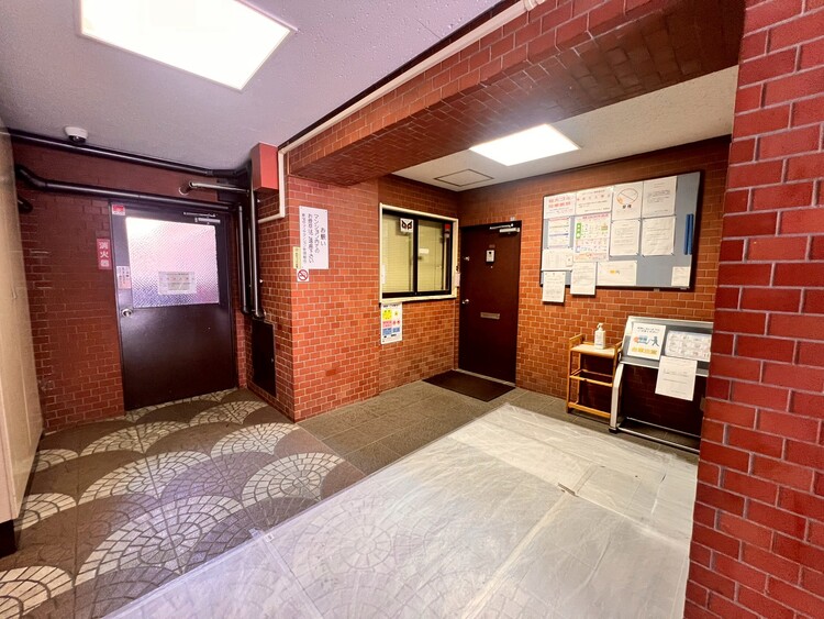 その他 館内は静寂な中が保たれており、管理が行き届いている印象を受けました。