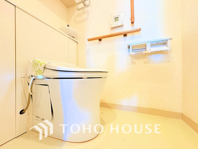 トイレ トイレには快適な温水洗浄便座付