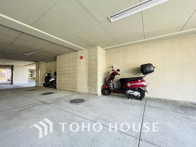 その他 バイク置き場(空き状況は要確認となります)
