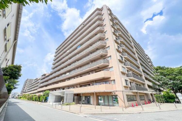 外観 周辺環境・街並など、資料には掲載していない情報が現地にはたくさんございます。是非ご確認下さい。