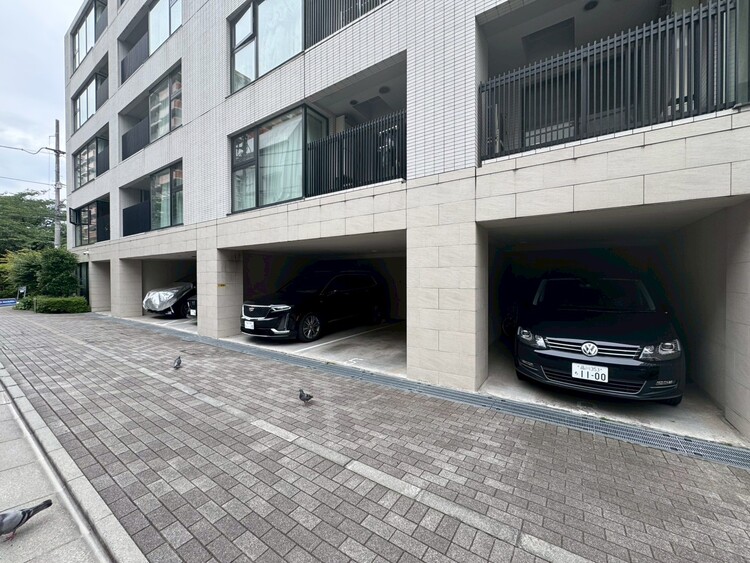 その他 駐車スペースが嬉しいですね。※空き状況は都度ご確認下さい。