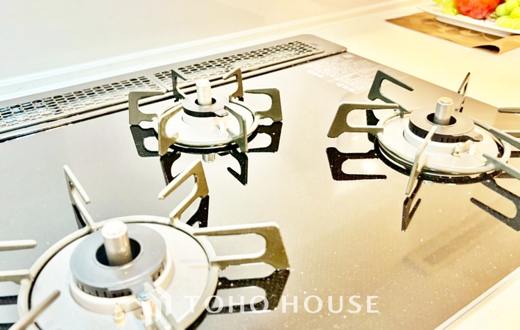 キッチン ◆住むほどに実感する快適性＆機能性◆各空間を彩る設備は、デザイン性に優れたHigh Quality仕様が装備。広く使い勝手のよい空間と設備で、理想の暮らしを演出します。