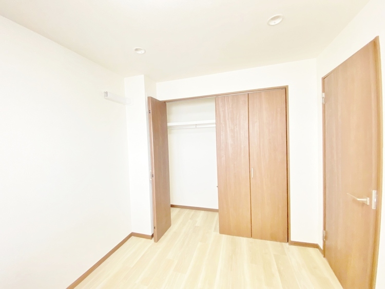 収納 居室にはクローゼットがあり、荷物もスッキリ収納して快適にお過ごしいただけます。