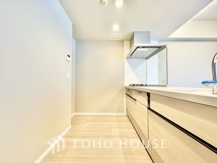 キッチン インテリアだけでなく、毎日のお料理を楽しく、軽やかにする多彩な設備・仕様。